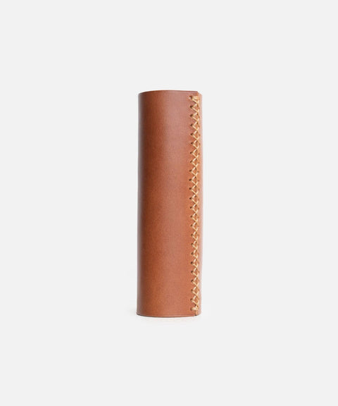 Wireless Victoria leather sleeve by NEOZ Lighting