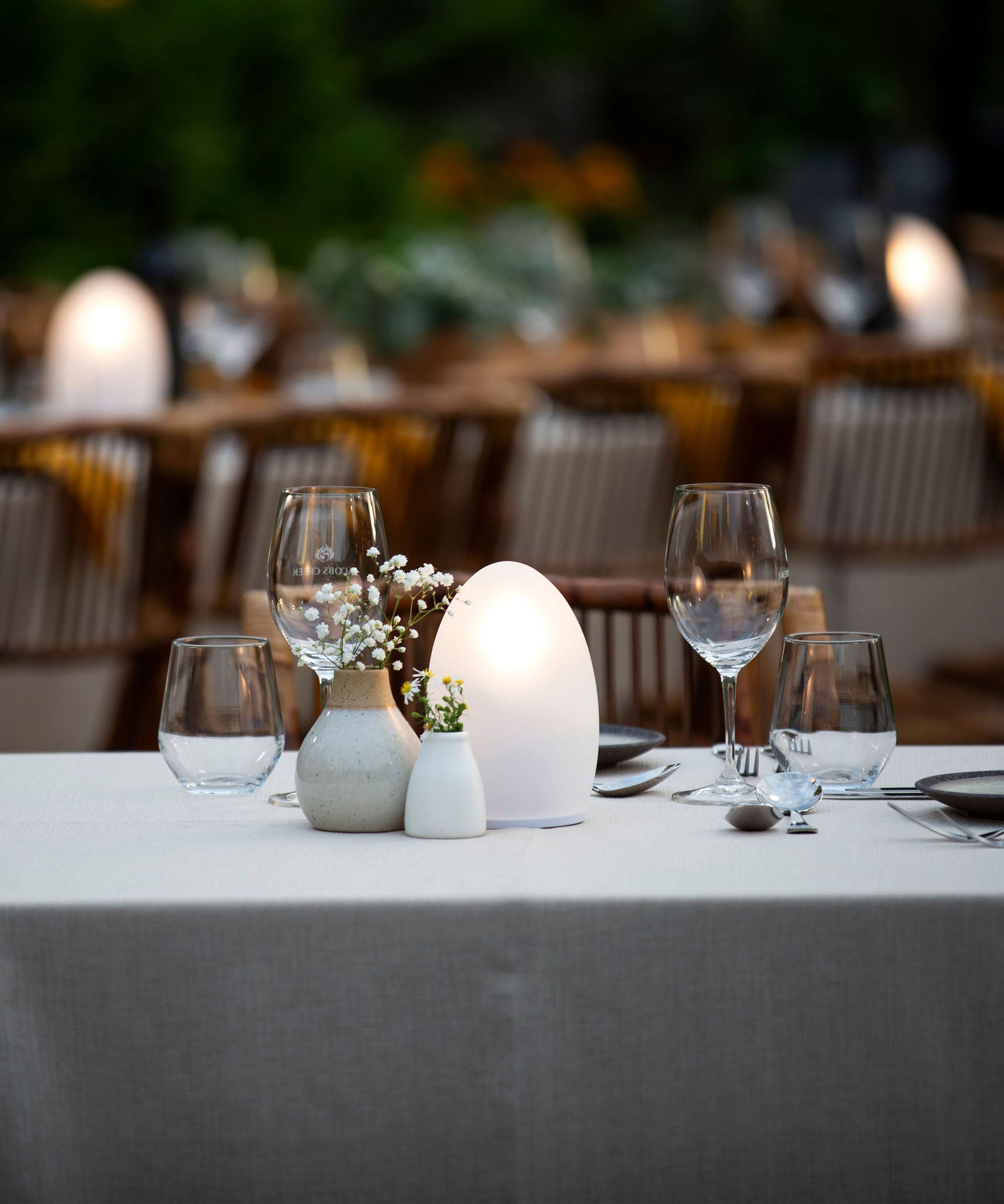 Egg | Hand-Blown Glass Outdoor Cordless Lamp | NEOZ