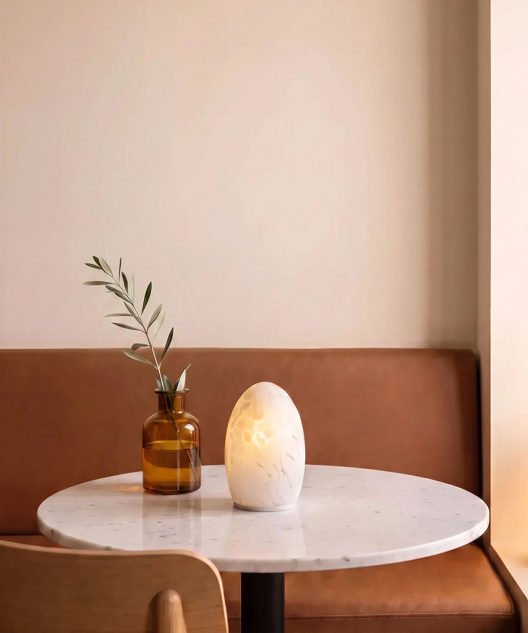 Egg Fritted Opal | Hand-Blown Cordless Table Lamp | NEOZ